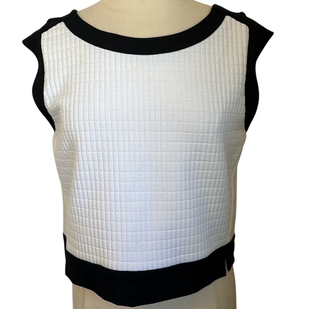 Banana Republic White & Black Colorblock Quilted Sleeveless Crop Top Size Large
